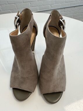 Banana Republic Cutout Peep Toe Taupe Suede Bootie